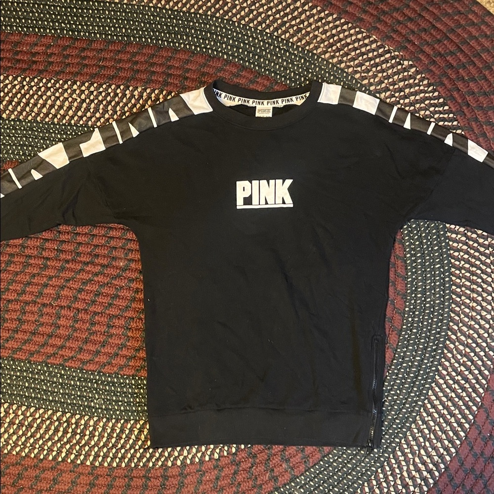 PINK Victoria’s Secret Long Sleeve Black & White Crewneck Size XS